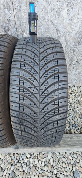 Anvelope Goodyear Vector4Seasons Cargo MO-V 235/65 R16C 115/113 R