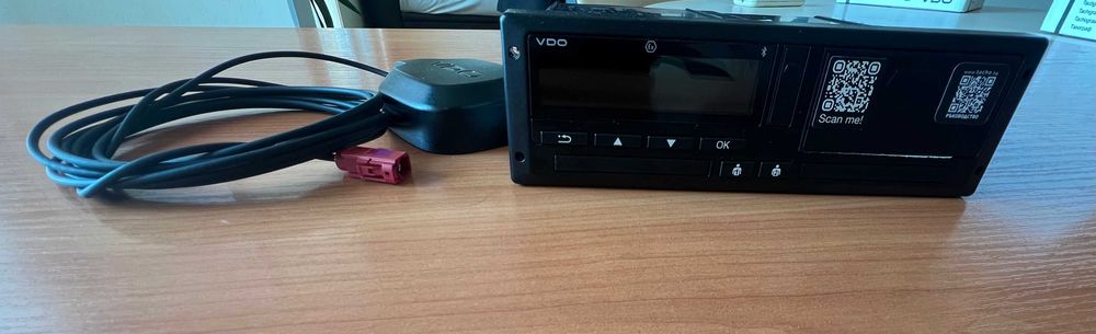 Продавам 2 бр. оригинални VDO Smart Tachograph DTCO 1381 4.1 GEN2
