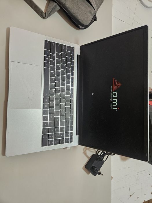 Продам Ноутбук zentek