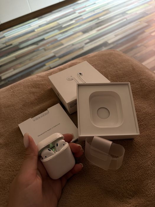 AirPods 2 Generation, отлично състояние