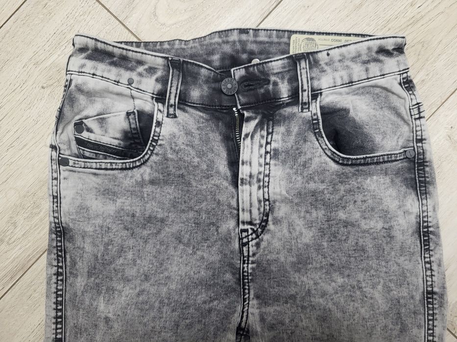 Джинсы Diesel...