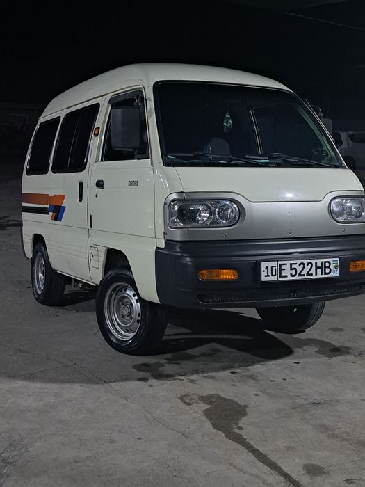 Damas srochna sotiladi