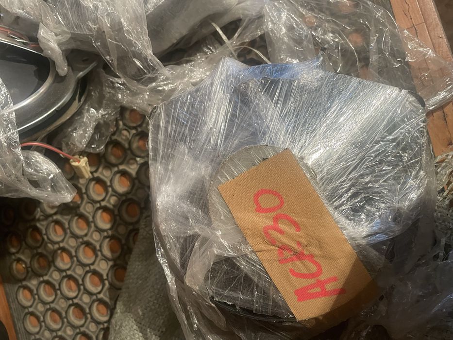 Продам колонки новые