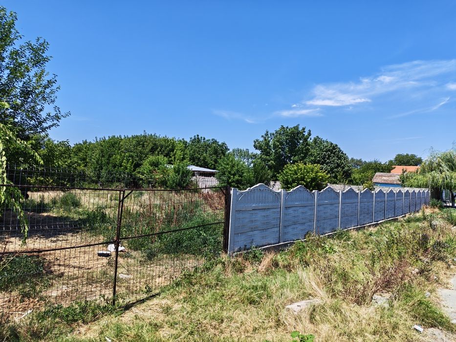 Vând teren intravilan în Calafat - 2500 mp