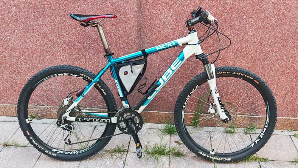 Bicicleta CUBE ACID 26" Rockshox Shimano XT