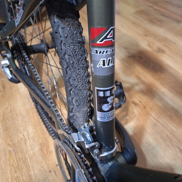 Bicicleta mtb pe 26 Arcadia Dirt