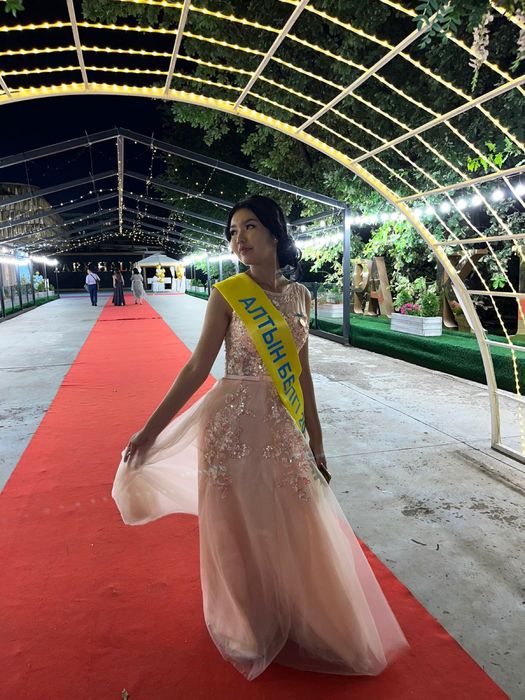 Продам Выпускное платье