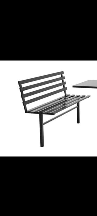 Оградки, кресты, цветники.