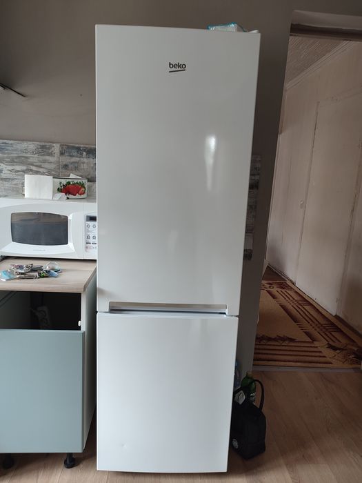 Продам Холодильник BEKO