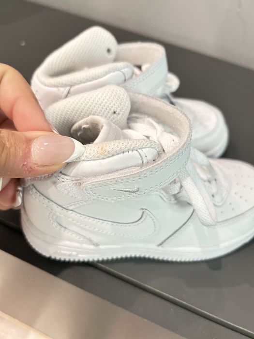 Чисто нови обувки Найк