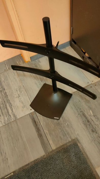 Ergotron DS100 свободностоящи стойки за 2 или4 мониторa