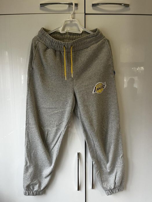 Продавам дамски дрехи