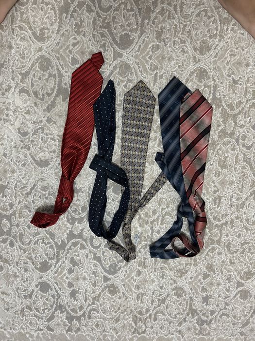Продам костюмы , размеры 46-50