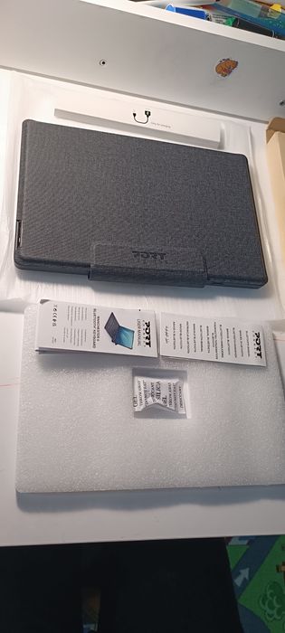 Husa cu tastatura pt tableta 10 inch