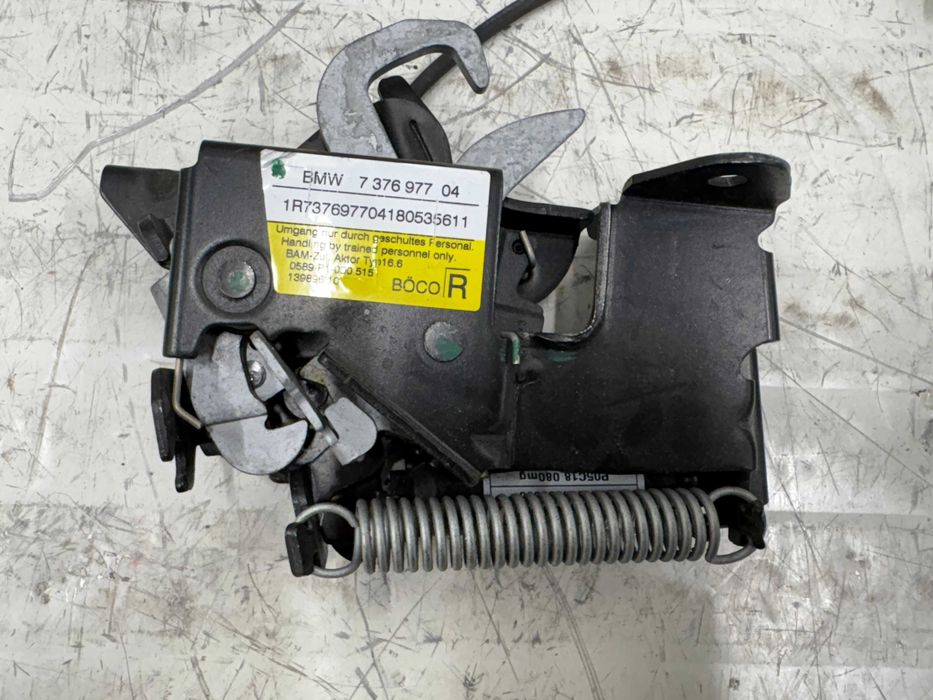 Ключалка с пиропатрон преден капак БМВ Х1 Ф48 Ф46