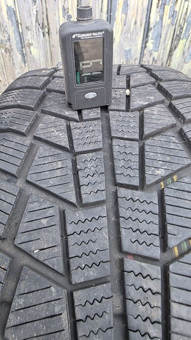 4 бр. 235/55/17  V XL Viking WinTech