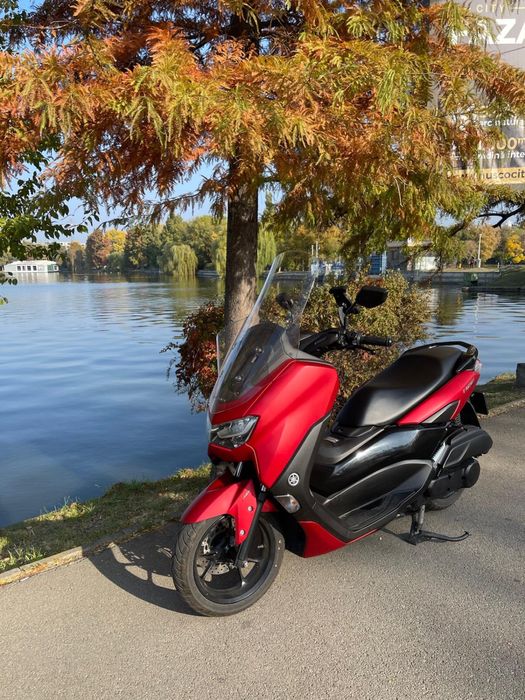 Yamaha NMax 155 RED