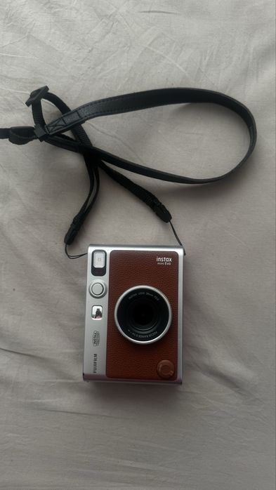 Фотоаппарат instax mini Evo
