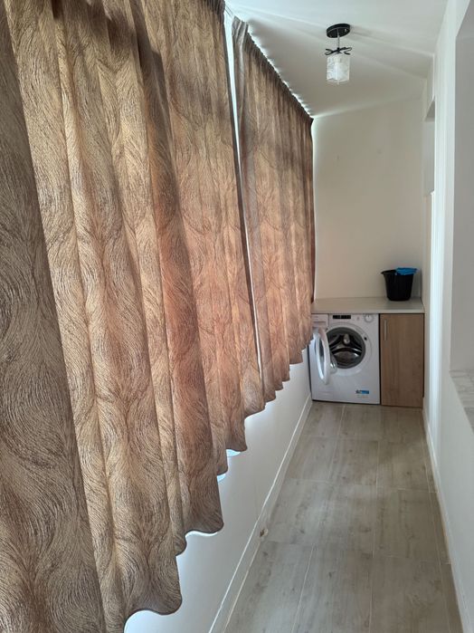 Închiriez apartament