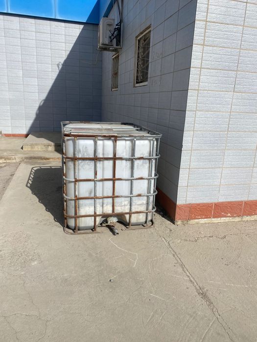 Емкость кубовая для воды,химии.