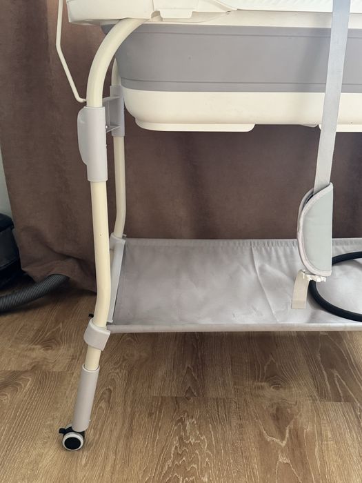 Ванночка, пеленальный стол