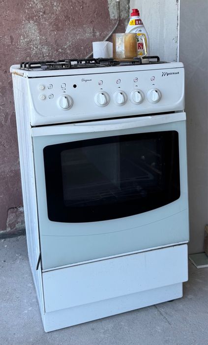 Продаю газовую плиту