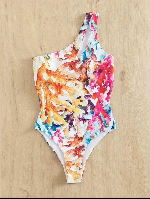 Цял бански костюм, М - размер