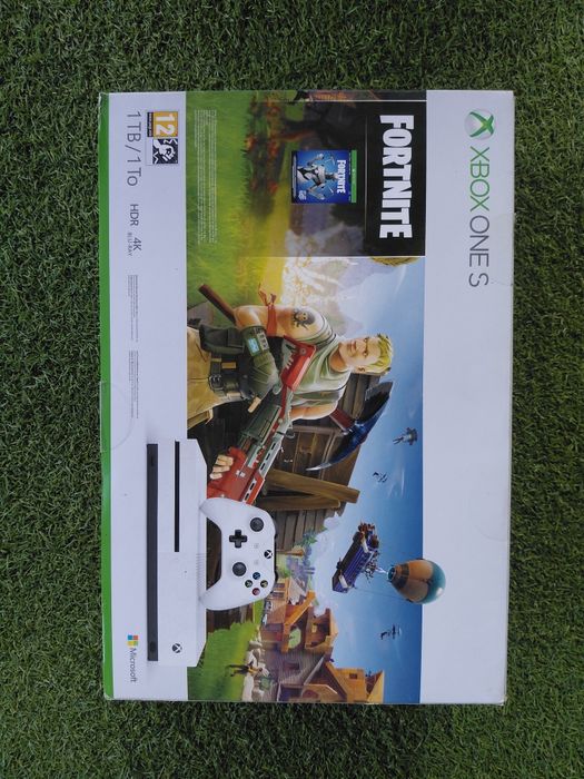 Consola XBOX ONE S de 1 Tb