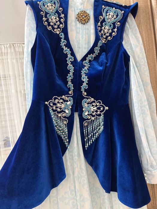 Платье в отличном состояние