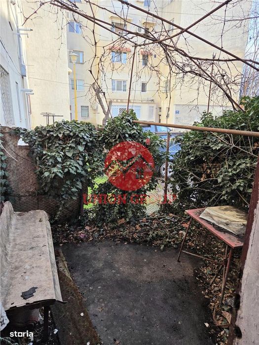 Apartament 3 Camere, Decomandat, Inel 2