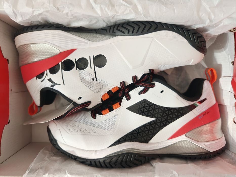 Кроссовки для тенниса DIADORA