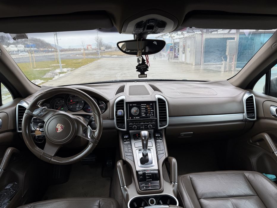 Porsche Cayenne 2011