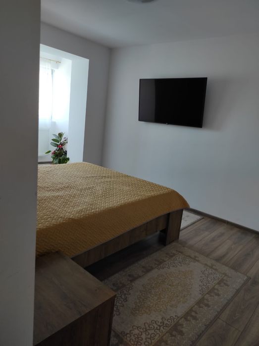 Vând apartament  central