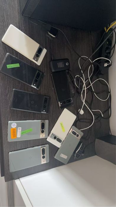 Google pixel 7Pro Lot ekran singan