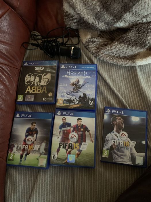 Ps4 с 4 gamepads external hard 1tb, подарък игви и светещ надпис