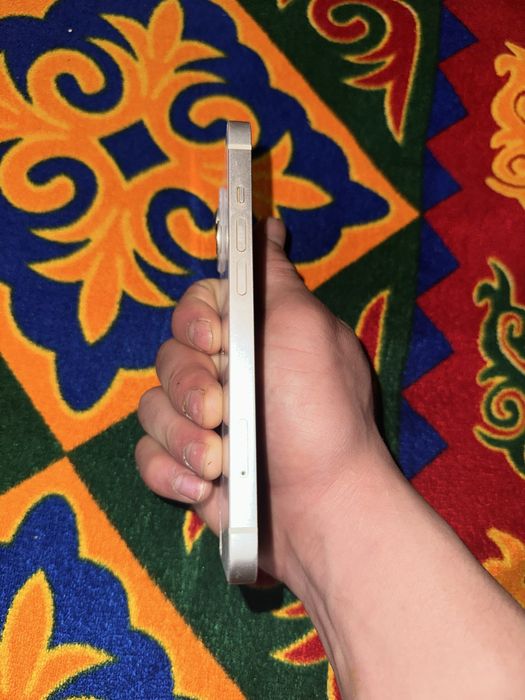 iPhone 13 гарантия