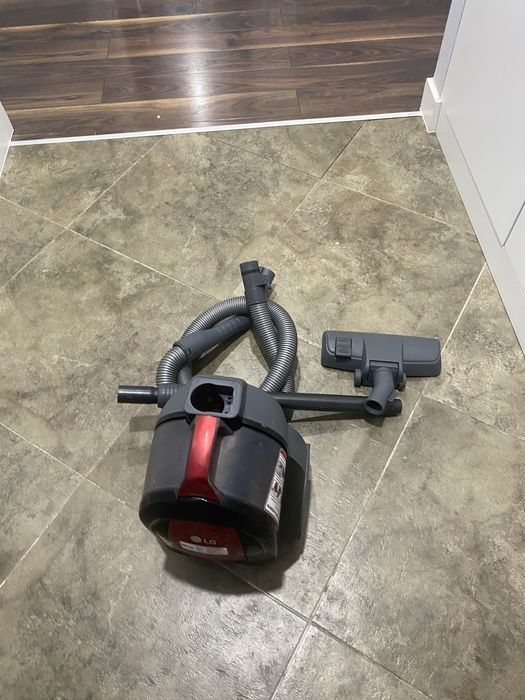 Пылесос LG в хорошем состоянии