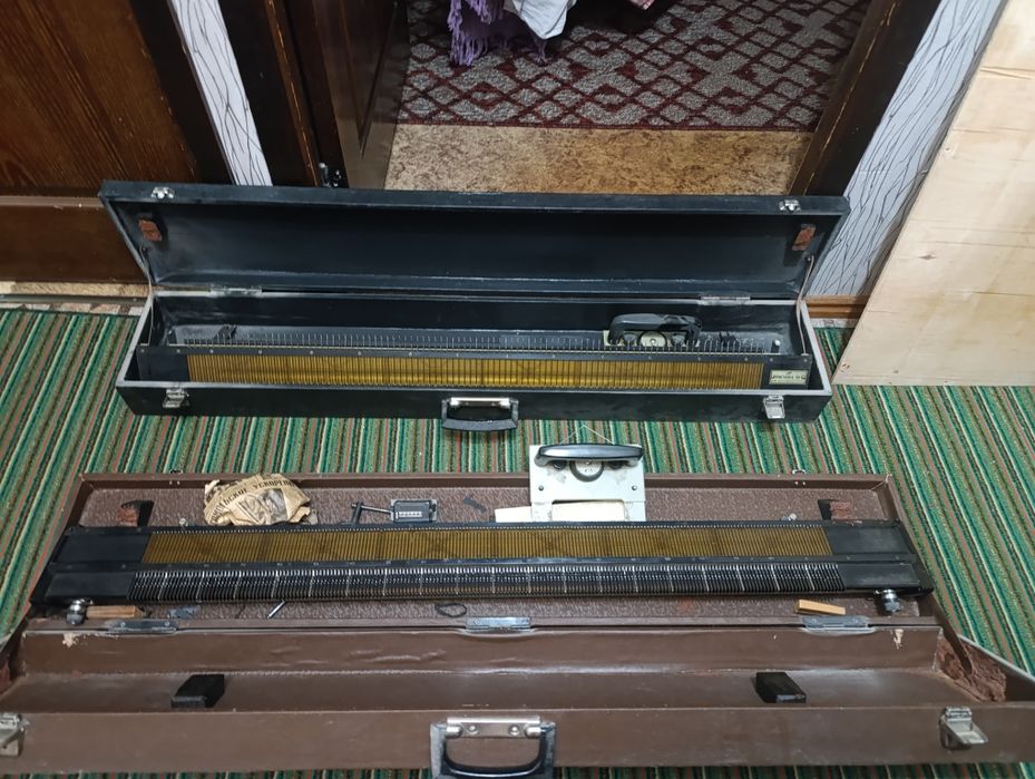 Машина вязальная НЕВА-2