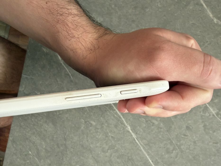 Планшет samsung galaxy tab e