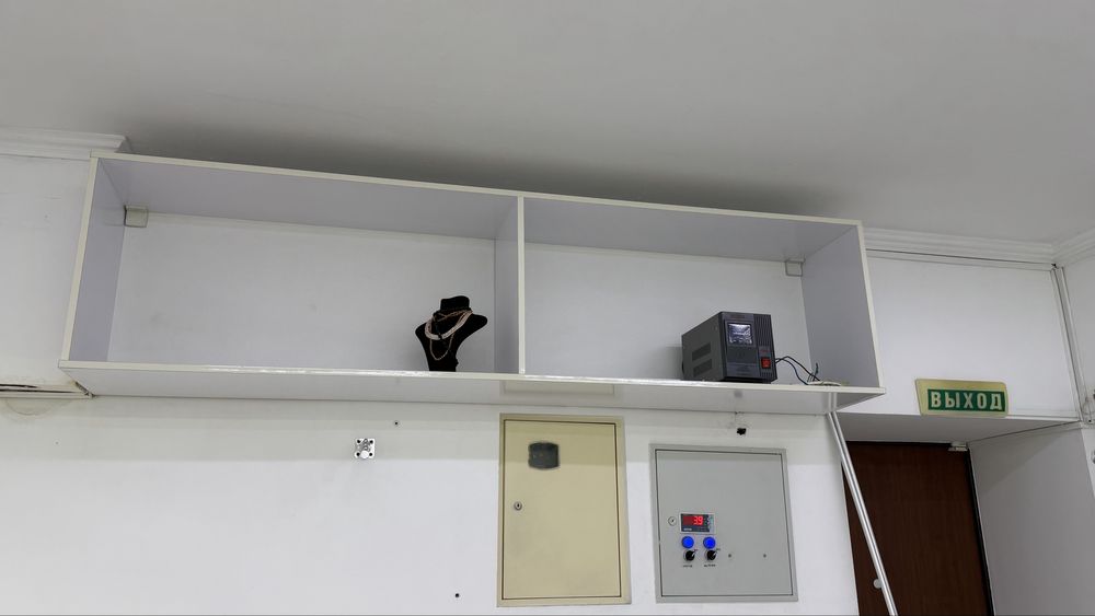 Продаю полки и шкафы