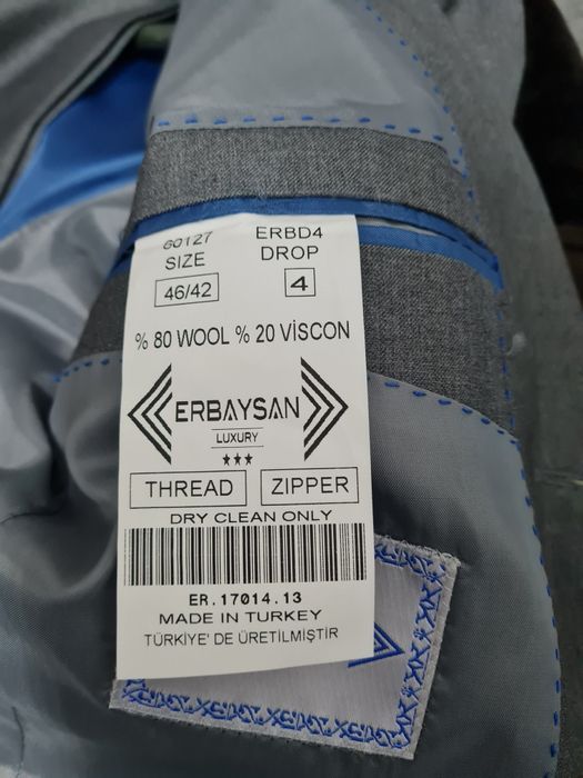 Продается мужской костюм