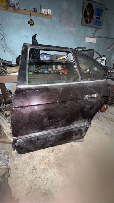 Задняя левая дверь bmw e34