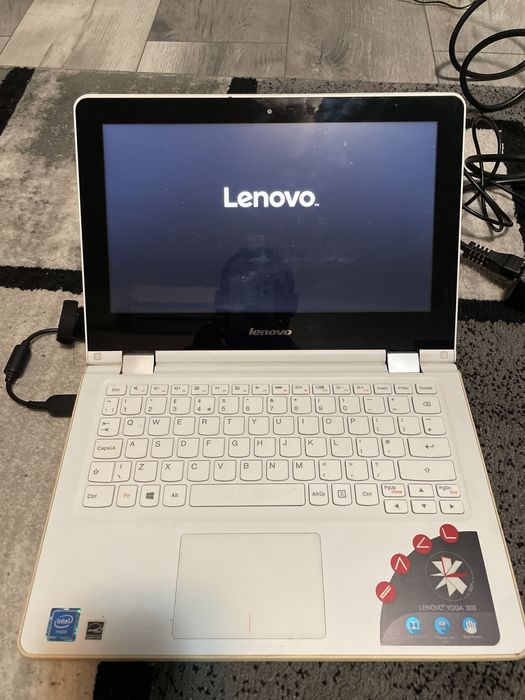 Lenovo ioga cu ecran tactil