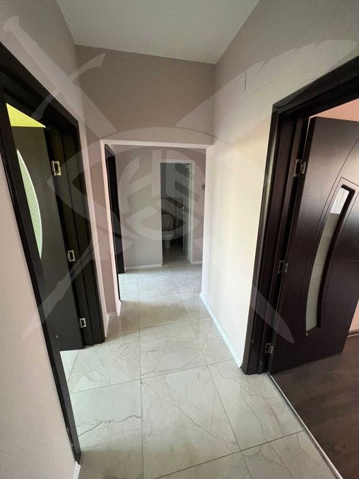 Продава се Многостаен апартамент в Пловдив, Каменица 2 - 96 кв.м за 1875 €/кв.м - Снимка #2