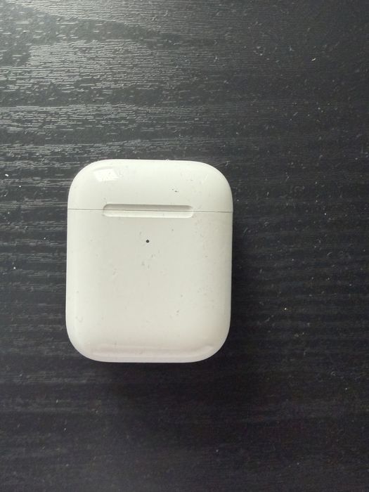 Продам наушники беспроводные air pods 2