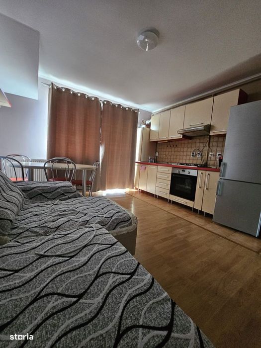 Apartament 3 camere, 2 balcoane, parcare, zona Subcetate / Parcul Poli — fotografia 1