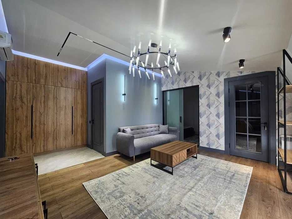 Шикарная 2х ком кв-ра с ЕВРОРЕМОНТОМ! 5 минут до метро Новза! ID03