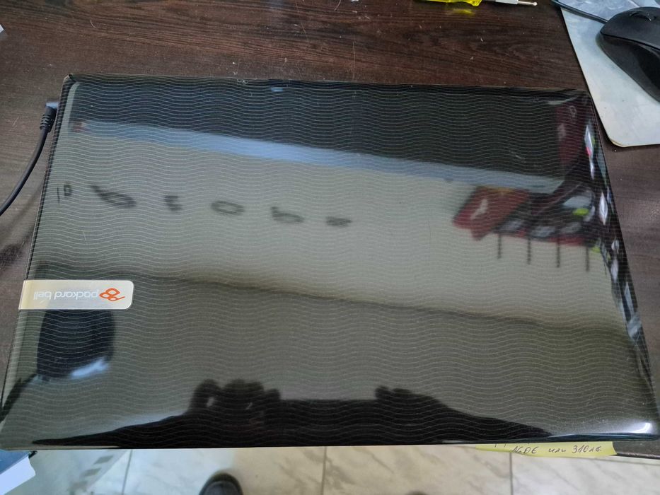 Лаптоп Packard Bell RAM 3GB 256 SSD Intel I3-380M,Nvidia GT420 1gb
