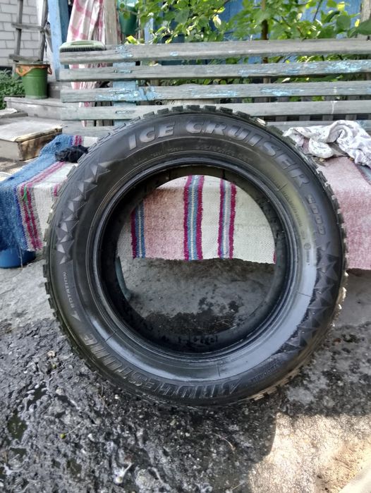 Продам зимние шины б/у