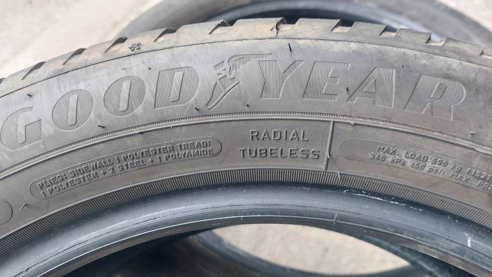Всесезонни гуми 205/55/17 Goodyear Vector4Seasons 2 броя